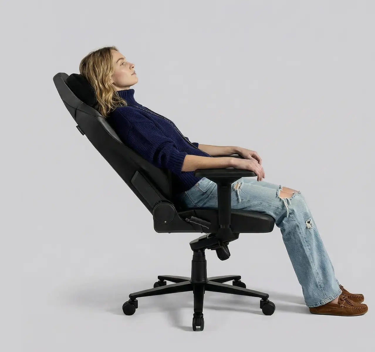 Black reclining gaming chair for adults