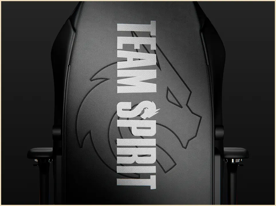 Spirit high-back gaming chair with premium leather and ultra-soft memory foam
